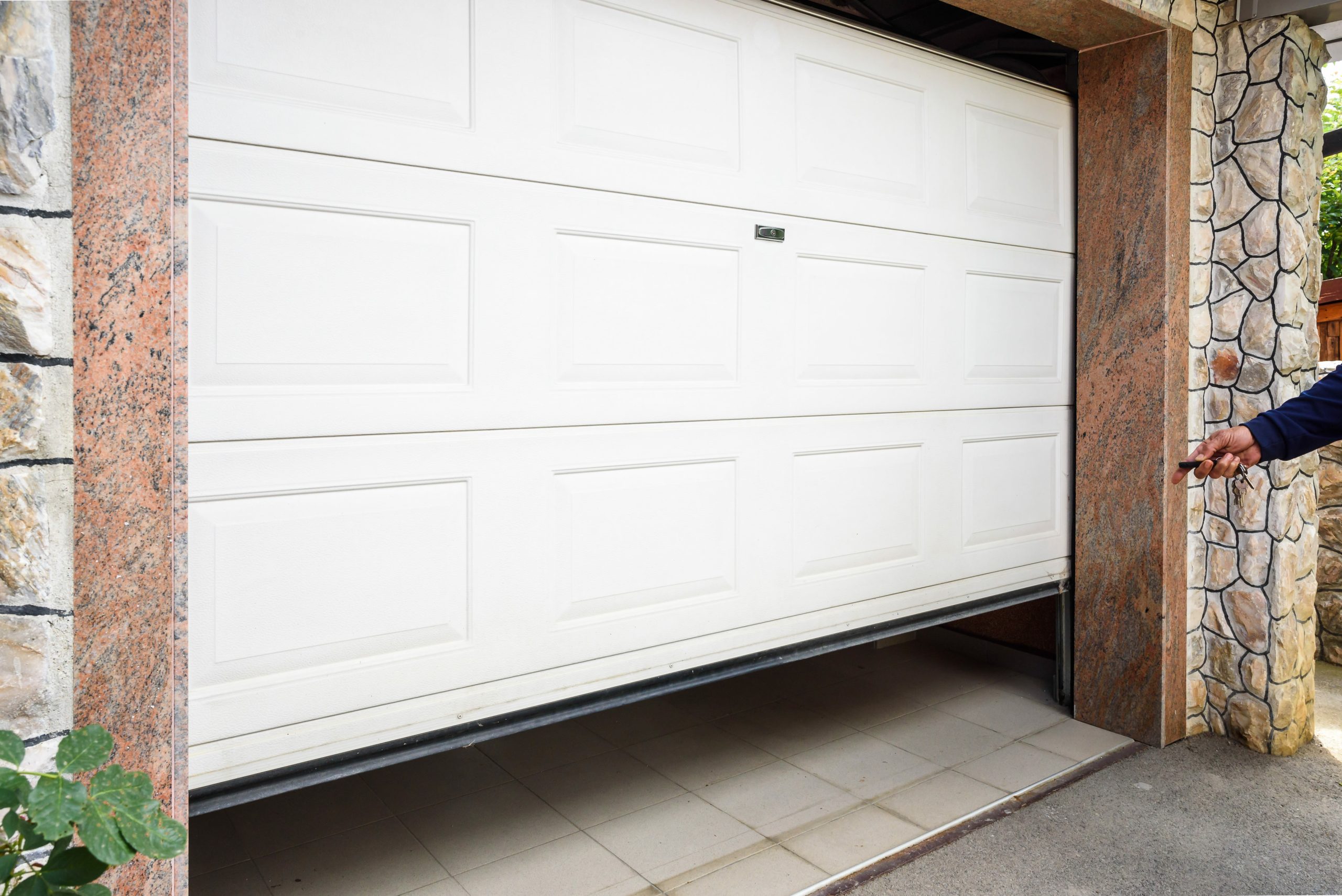 Insulated garage door for energy efficiency